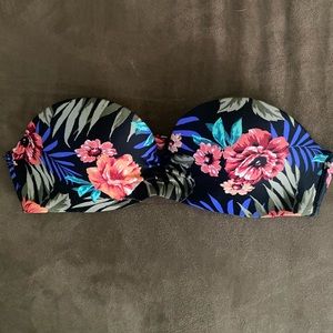 Hollister Strapless Push Up Bathing Suit Top